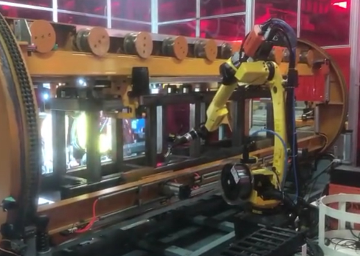 焊接專(zhuān)機(jī)與焊接機(jī)器人哪個(gè)好